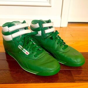 Authentic Vintage Reebok Freestyle Hi-Top Green & White Leather Trainers Size 9